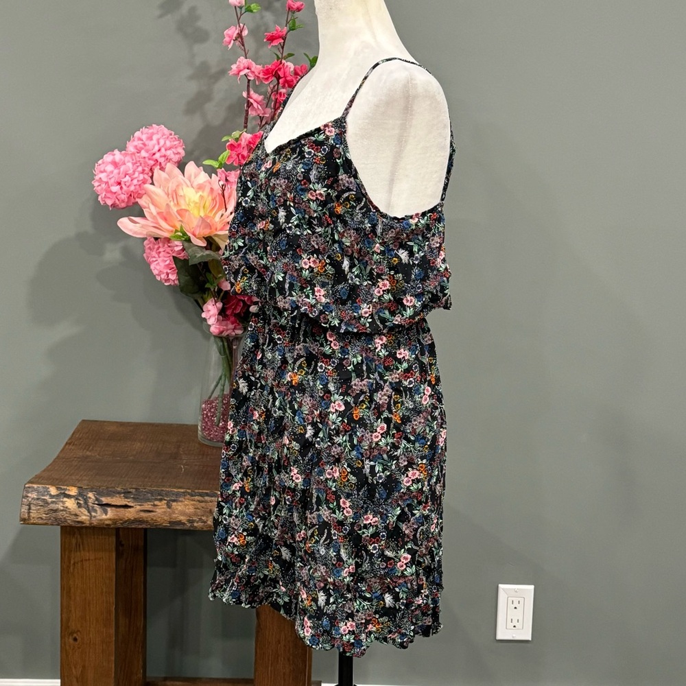 Divided Dress - Picture 2 of 11